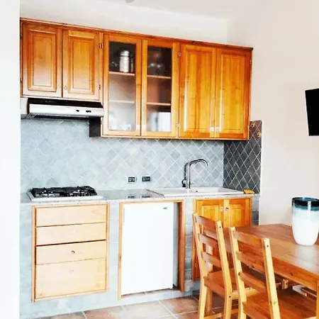 Monolocale 3 Posti Letto Con Giardino Petfriendly * ستينتينو